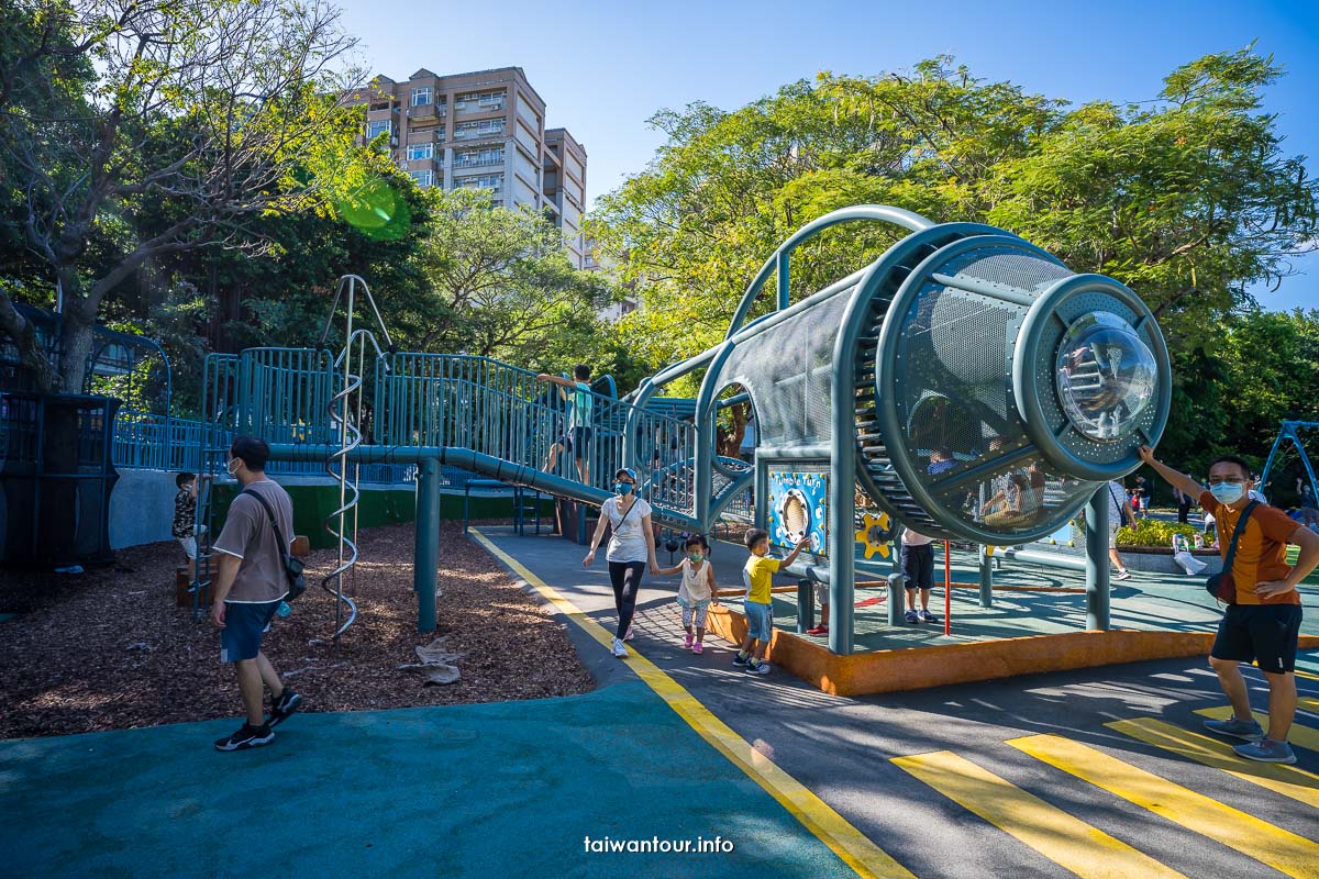 【青年公園特色公園】台北親子景點.推薦萬華太空船.火箭溜滑梯