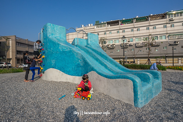新北親子景點【鳳祥公園】鶯歌鯨魚造型溜滑梯