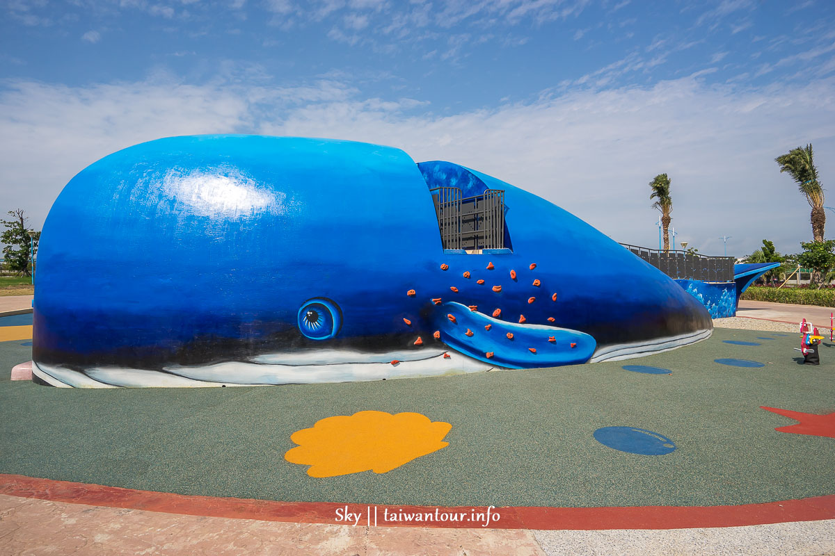 新北【八里商港公園】全臺第一座鯨魚地景共融式兒童遊戲場