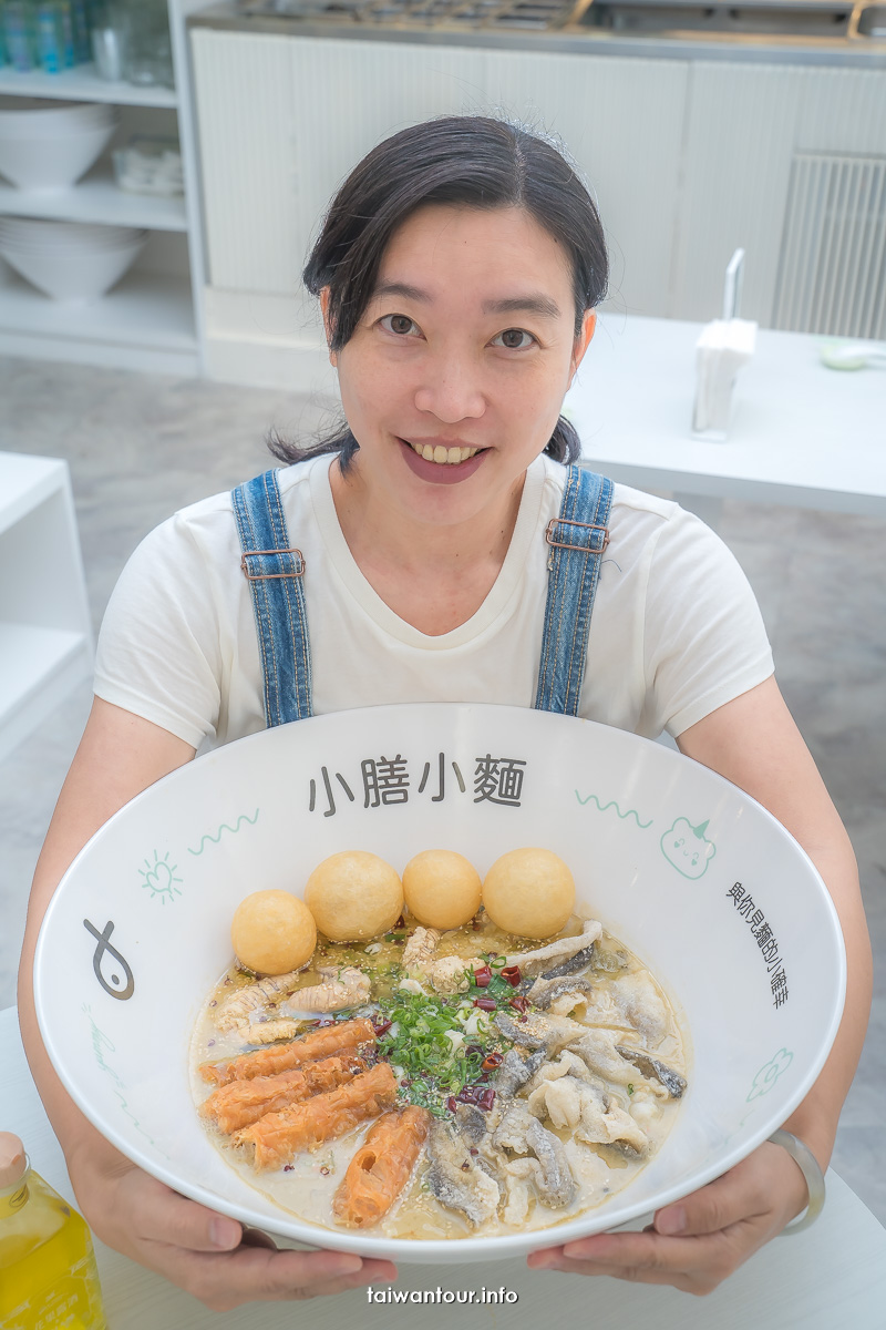 【小膳小麵】四川麵食.東區網美餐廳.蟹黃麵.金湯酸菜魚麵