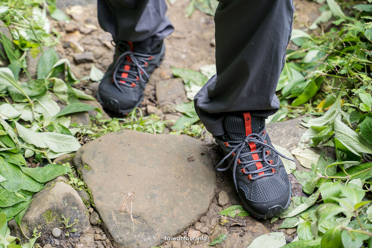 【Merrell MOAB FST 2 MID GORE-TEX®】多功能運動登山鞋.防水透氣