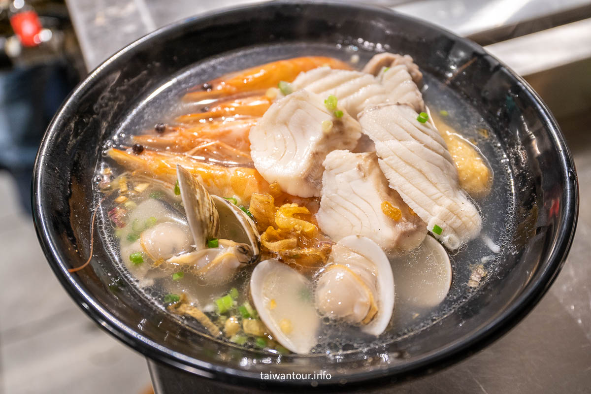 【滷味灶咖】台北成功中繼市場海鮮米線美食推薦